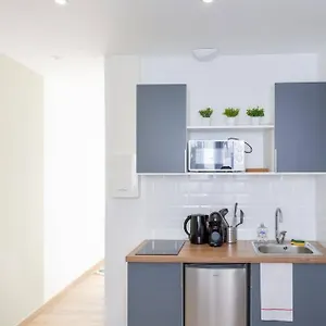Appartement Rare Penfret - Studio Neuf&cosy Avec Terrasse / Proche Centre-ville Et Fac / Stationnement Gratuit / 100m Du Bus, Brest